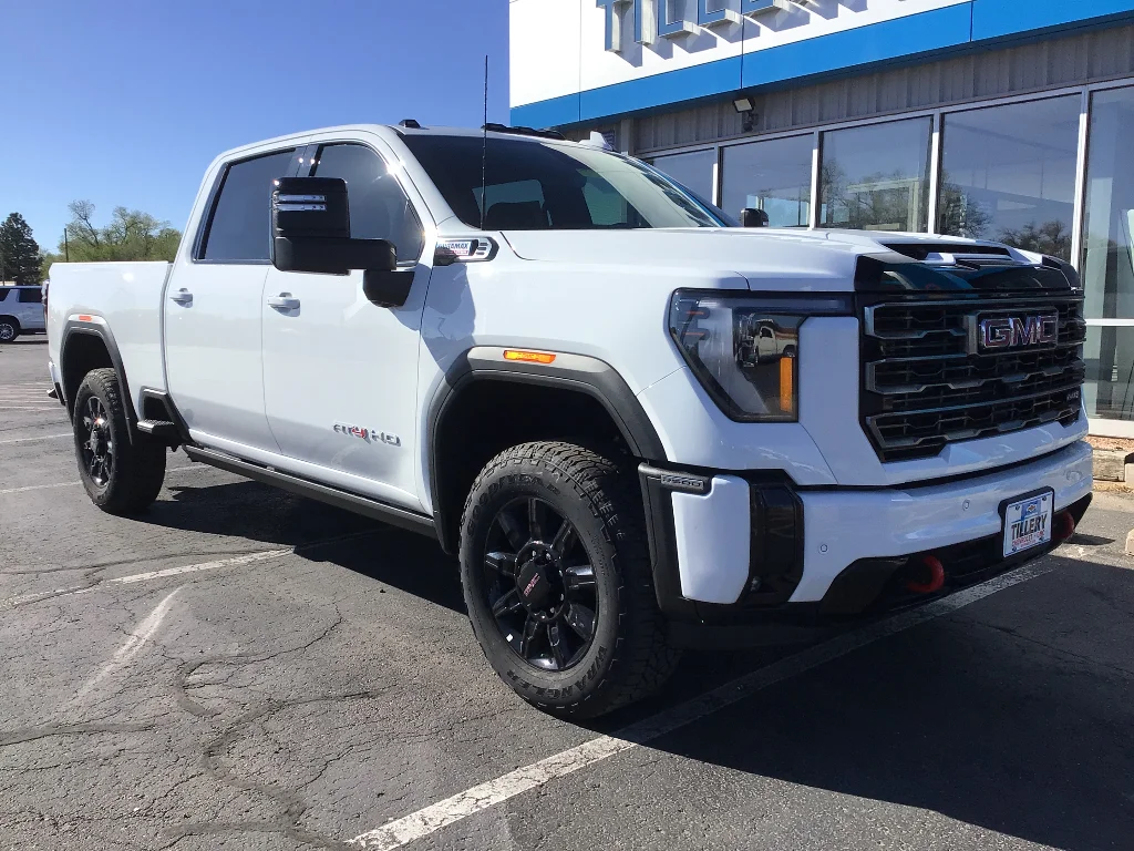 New 2026 Summit White GMC AT4 image 2