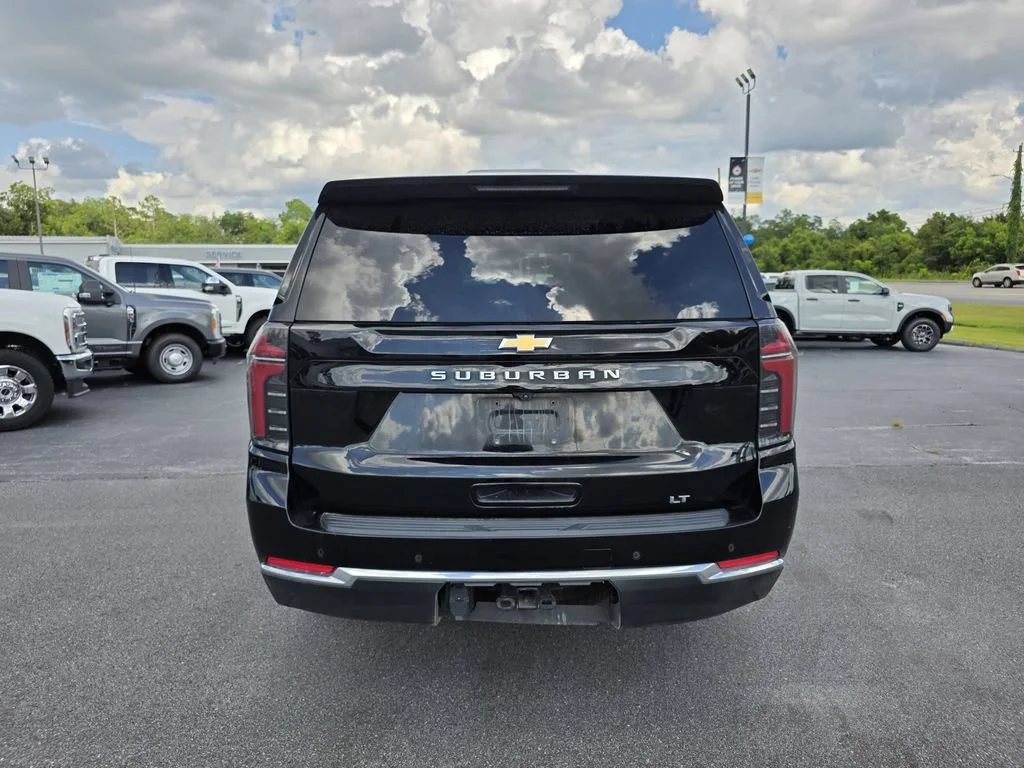 Used 2025 Black Chevrolet LT image 4