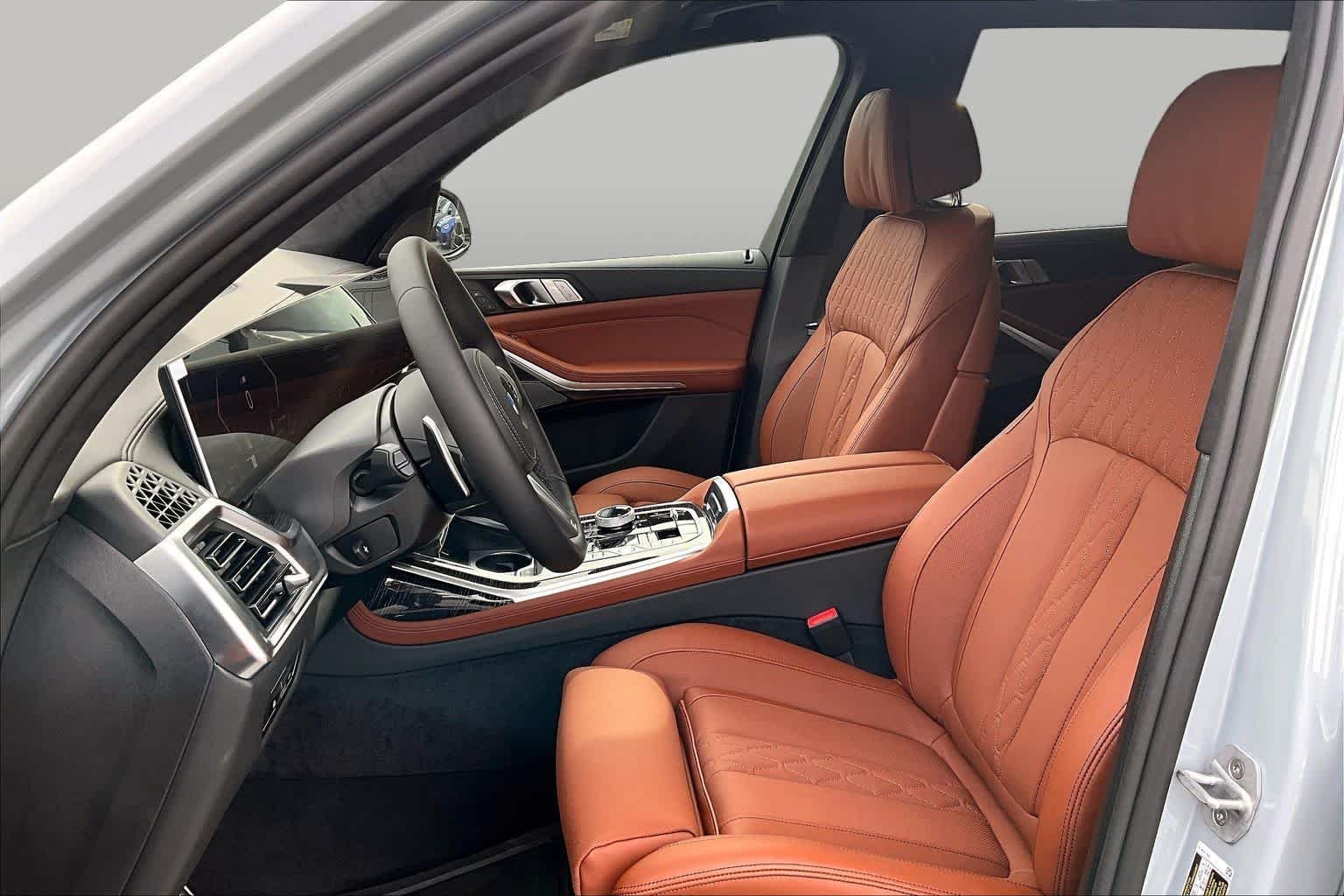 New 2027 Brooklyn Grey Metallic BMW xDrive40i image 9