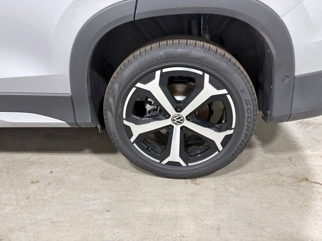 2026 Volkswagen Tiguan SE - Photo 8