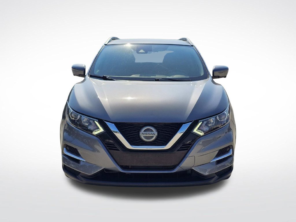 Used 2020 Gray Nissan SL image 2