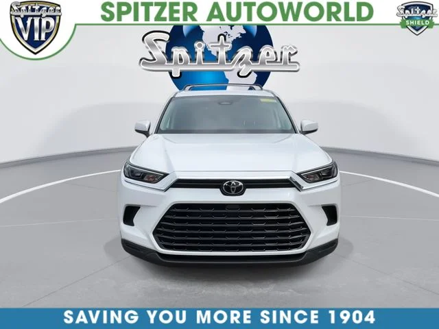 Used 2024 Beige Toyota XLE image 3