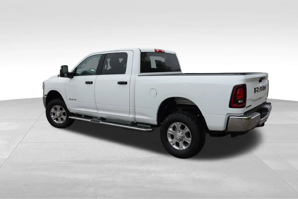 Certified Used 2026 White Ram Big Horn image 8