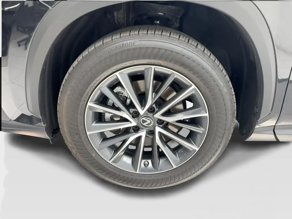 Used 2023 Black Lexus 350 Premium image 12