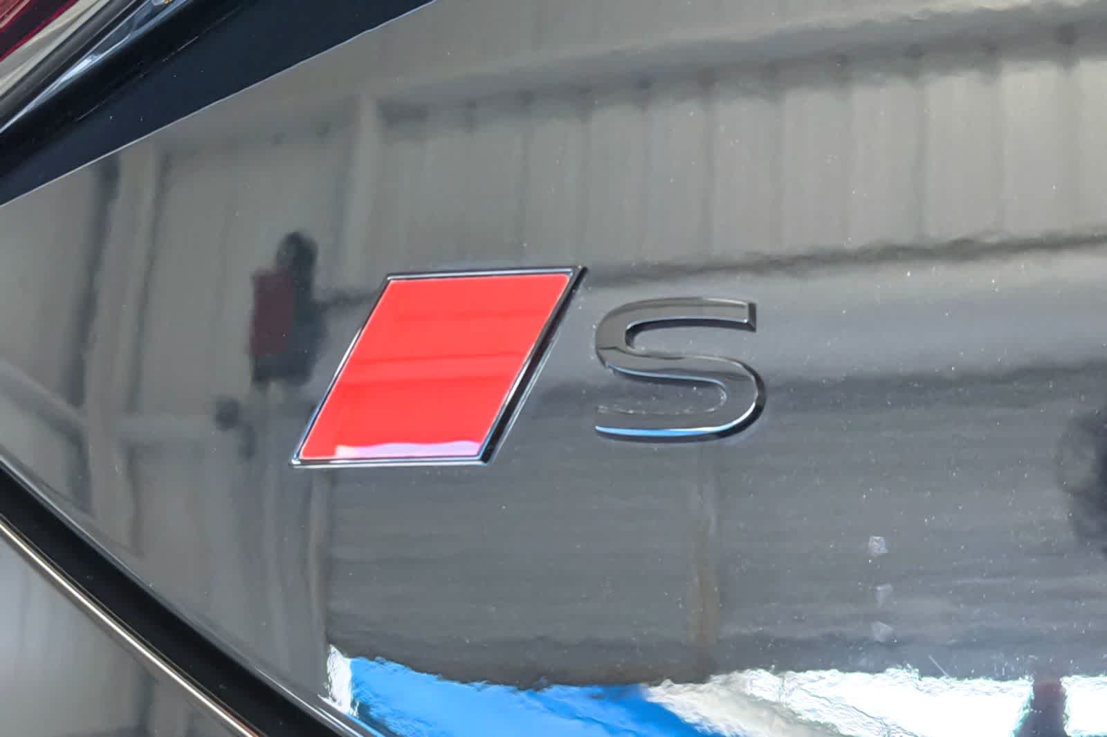 Used 2025 Black Audi Premium Plus image 27