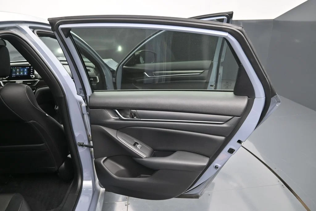 Used 2022 Sonic Gray Pearl Honda Sport image 14