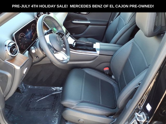 Certified Used 2026 Black Mercedes-Benz GLC 300 image 15