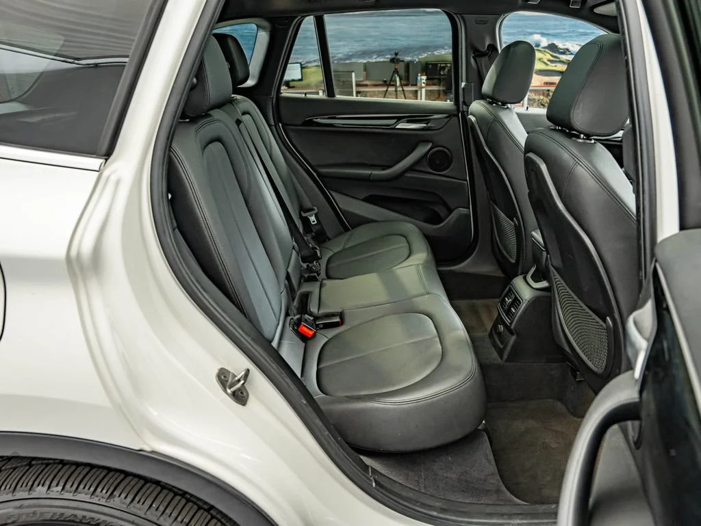 Used 2017 Alpine White BMW xDrive28i image 35