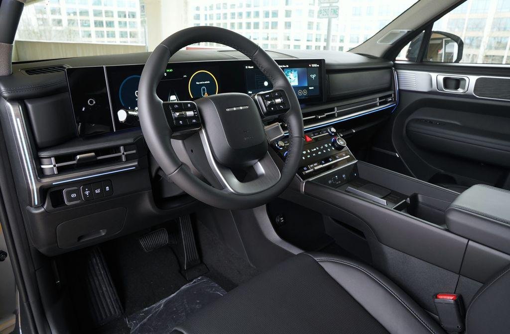 New 2026 Ecotronic Gray Hyundai Limited image 12