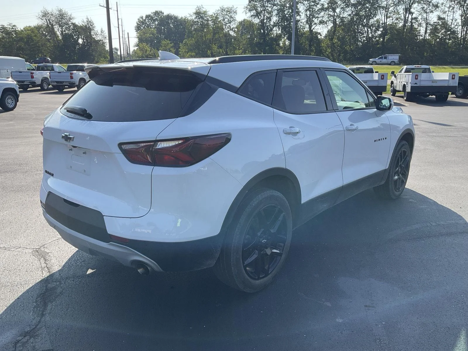 Used 2022 Summit White Chevrolet LT image 6
