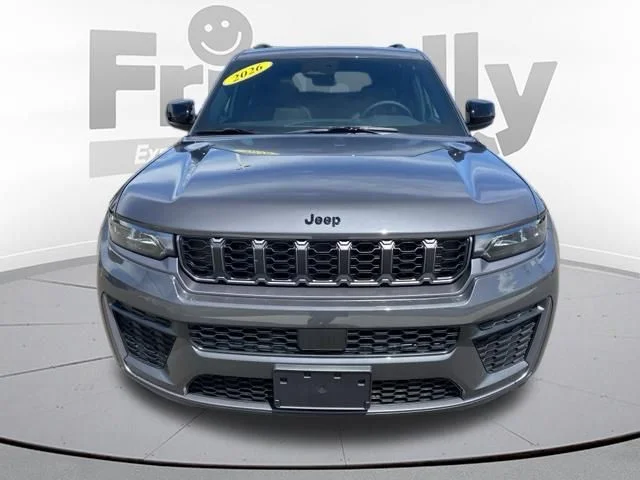 New 2026 Baltic Gray Metallic Clear-Coat Exterior Paint Jeep Altitude image 8