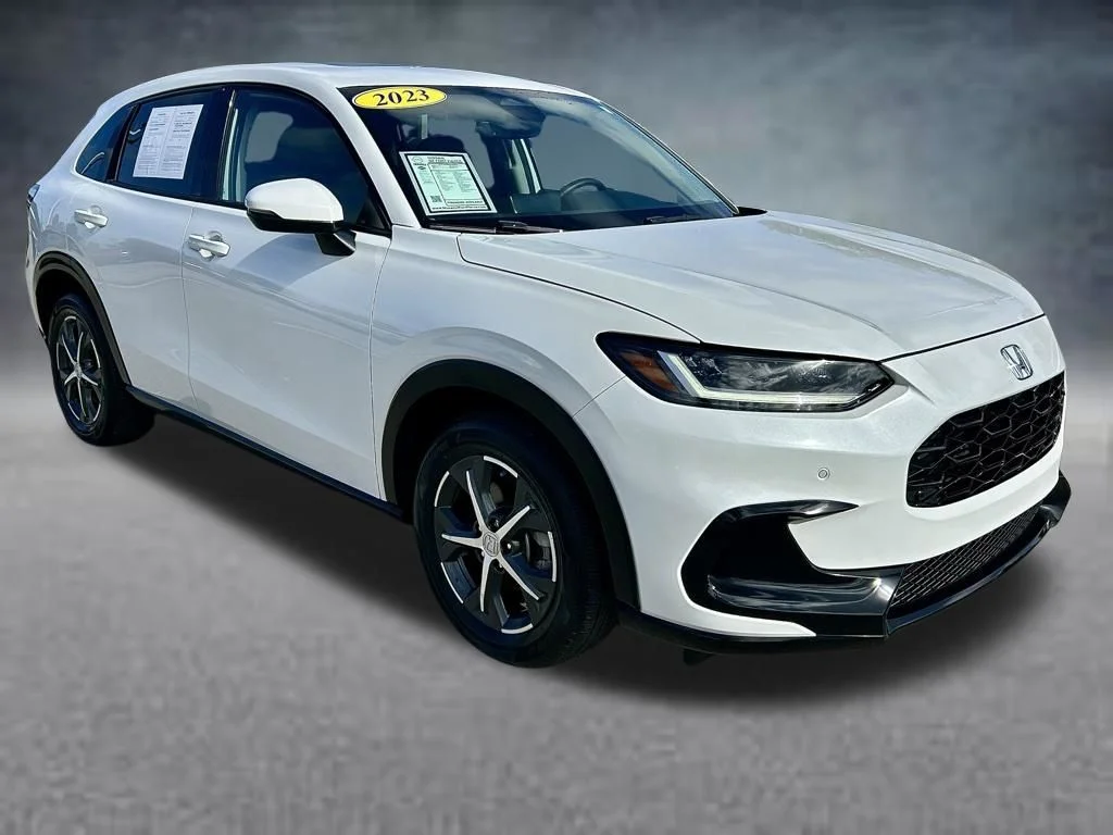 Used 2023 White Honda EX-L image 3