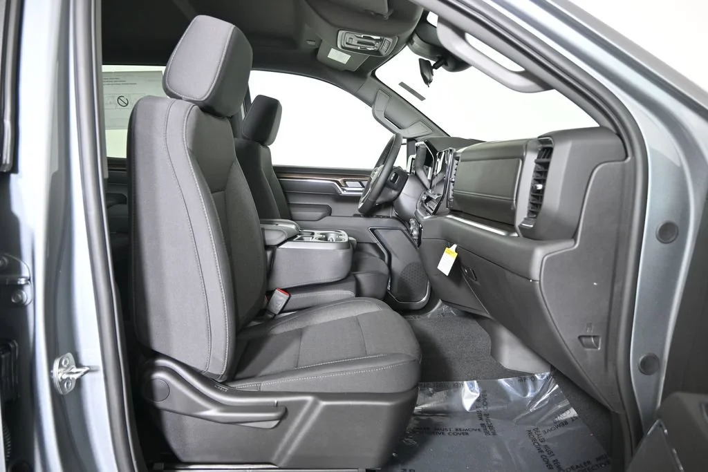 2026 Chevrolet Silverado 1500 LT - Photo 14