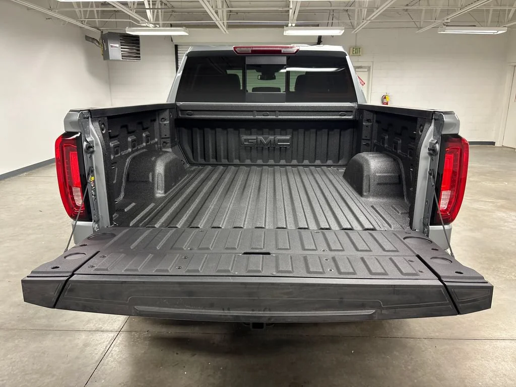 2026 GMC Sierra 1500 SLT - Photo 16