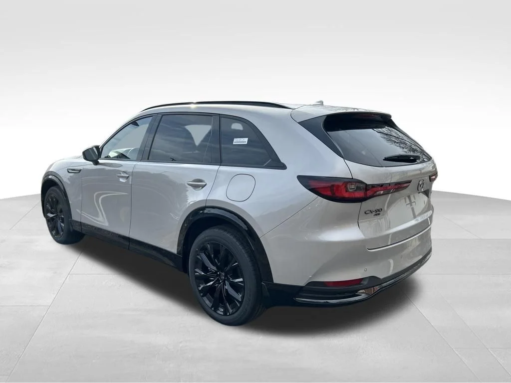 New 2026 Platinum Quartz Metallic Mazda 3.3 Turbo S Premium image 3