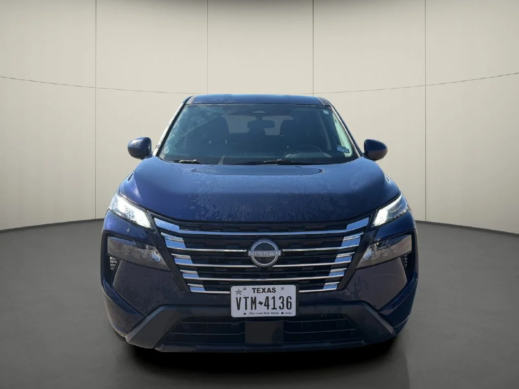 Used 2025 Blue Nissan SV image 2