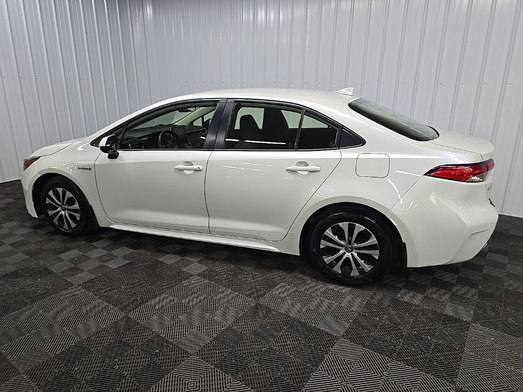 Used 2020 Blizzard Pearl Toyota LE image 4