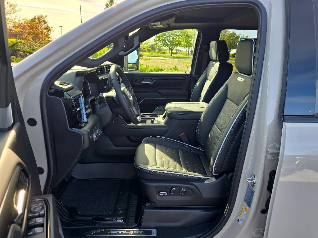 2026 GMC Sierra 2500HD AT4X - Photo 14