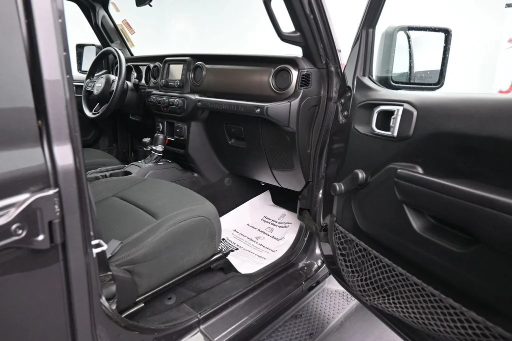 Used 2021 Gray Jeep Unlimited Sport image 12