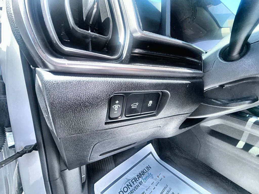 Used 2025 White Kia EX image 11