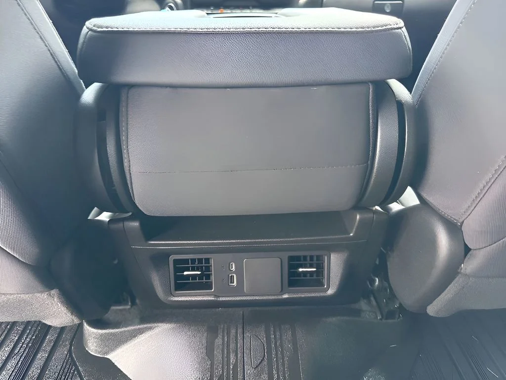 Used 2024 Summit White GMC Pro image 27