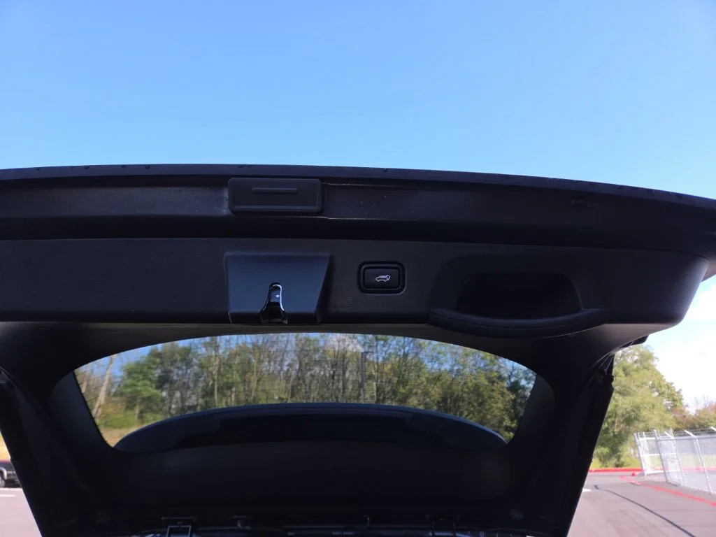 Used 2024 Gray Hyundai SEL image 8