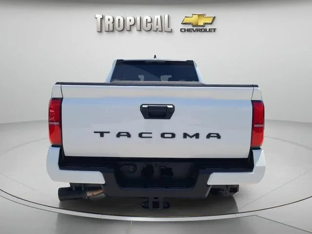 Used 2024  Toyota SR5 image 4