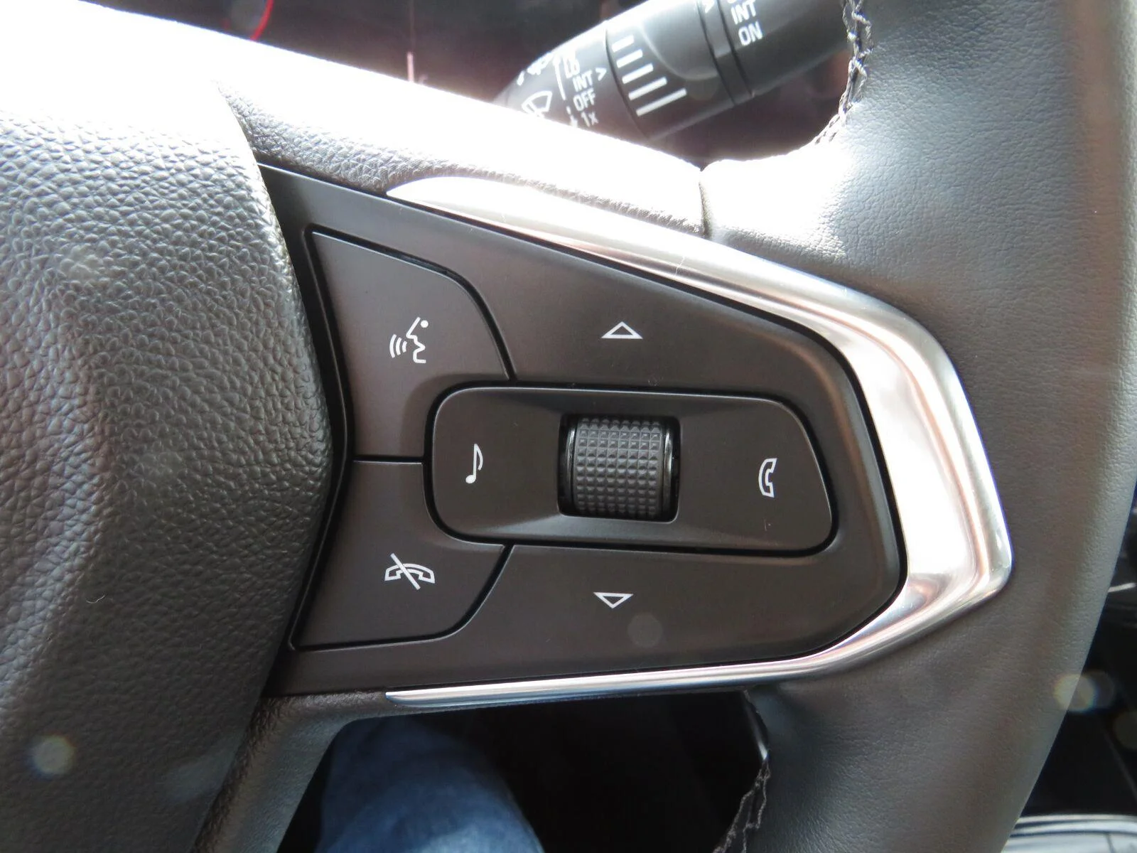Used 2024 Harvest Bronze Metallic Chevrolet LT image 28