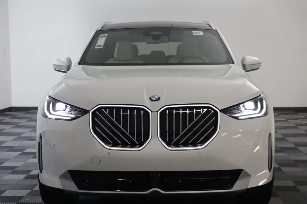 New 2026 MINERAL WHITE BMW 30 xDrive image 22