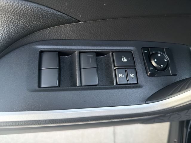2025 Toyota RAV4 LE - Photo 10