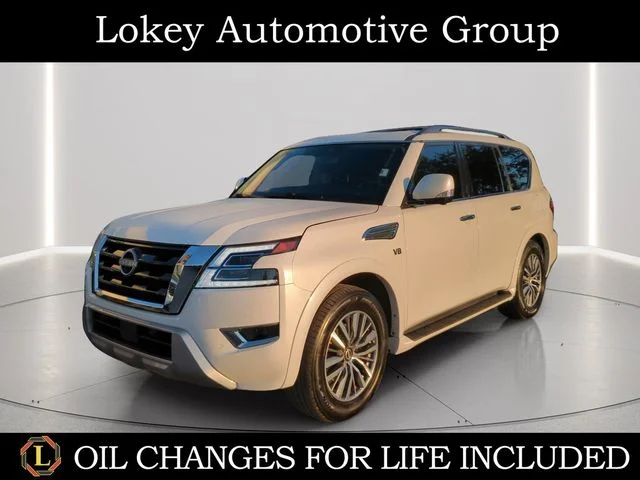 Used 2022 White Nissan SL image 1