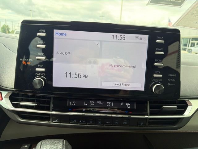 Used 2021 White Toyota XLE image 44