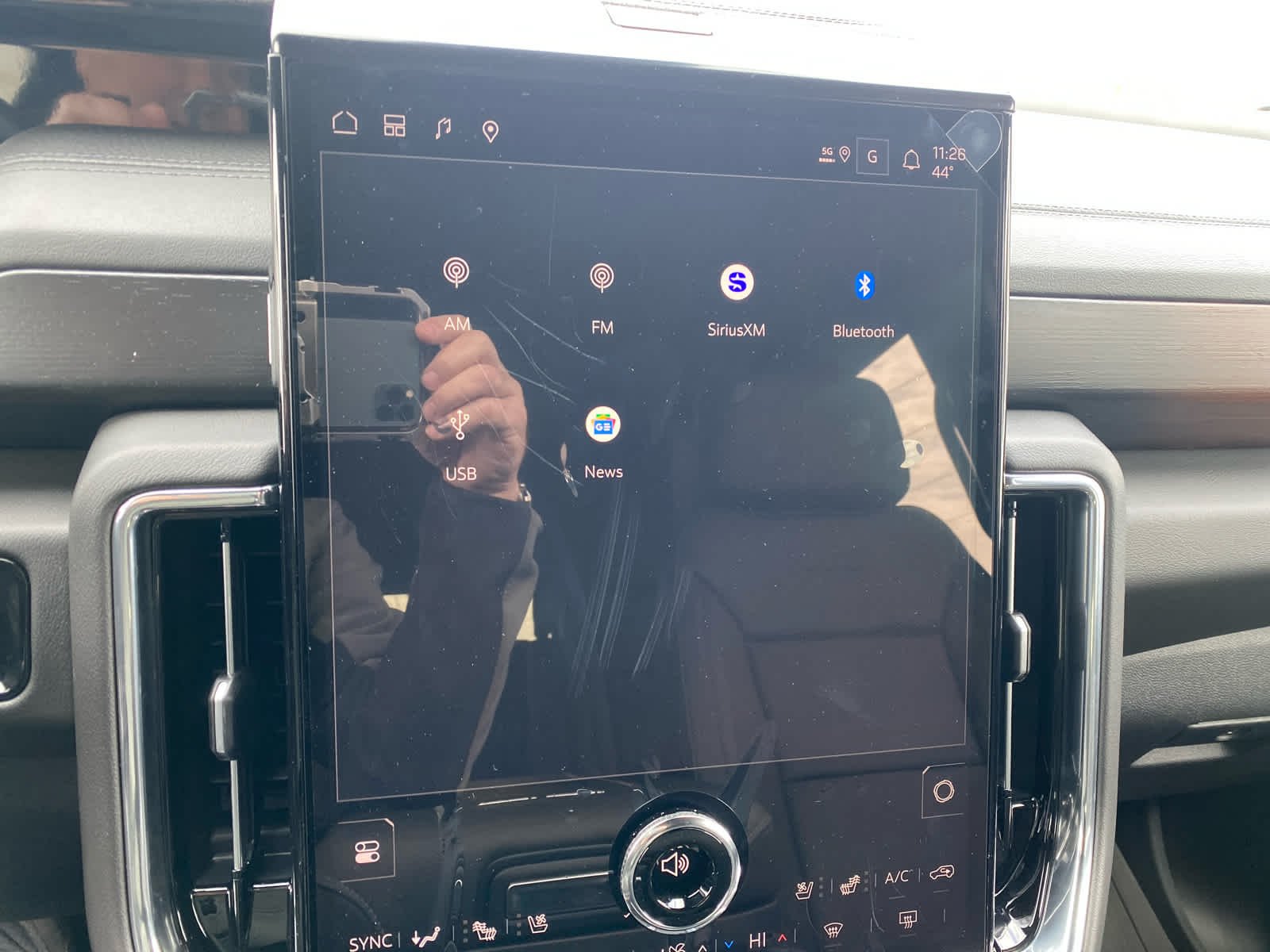 2026 GMC Yukon Denali - Photo 23