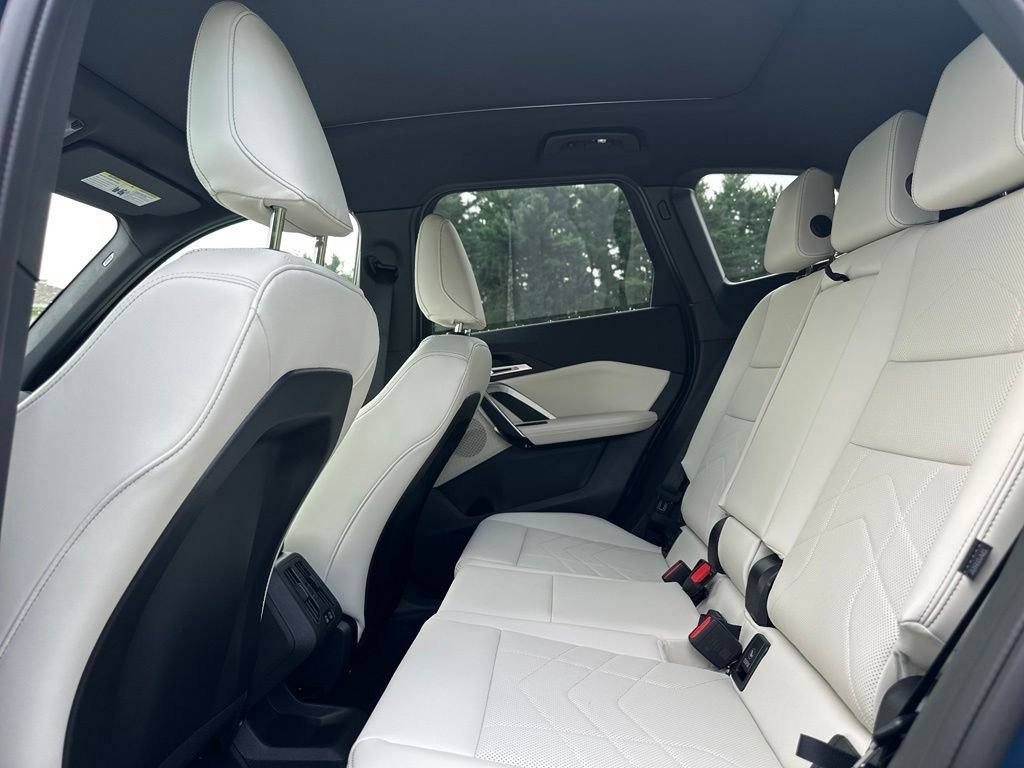 New 2027 Night Dusk Blue Metallic BMW  image 21