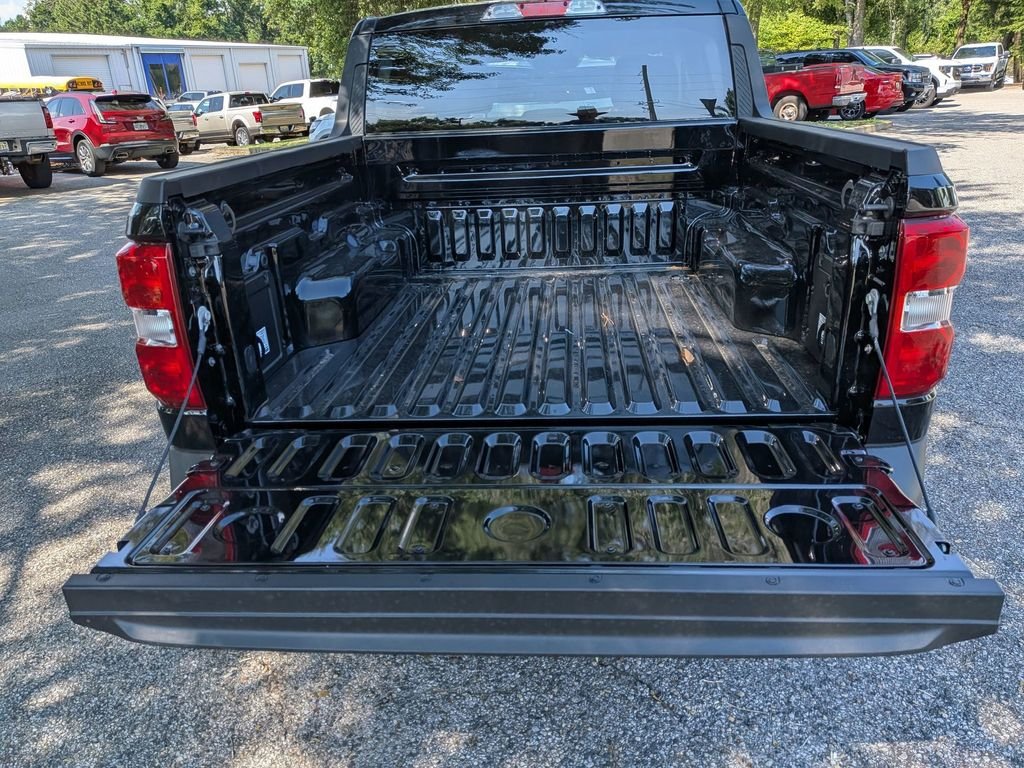 New 2026 Shadow Black Ford XLT image 33