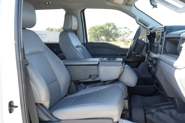 Used 2025 White Ford XL image 17