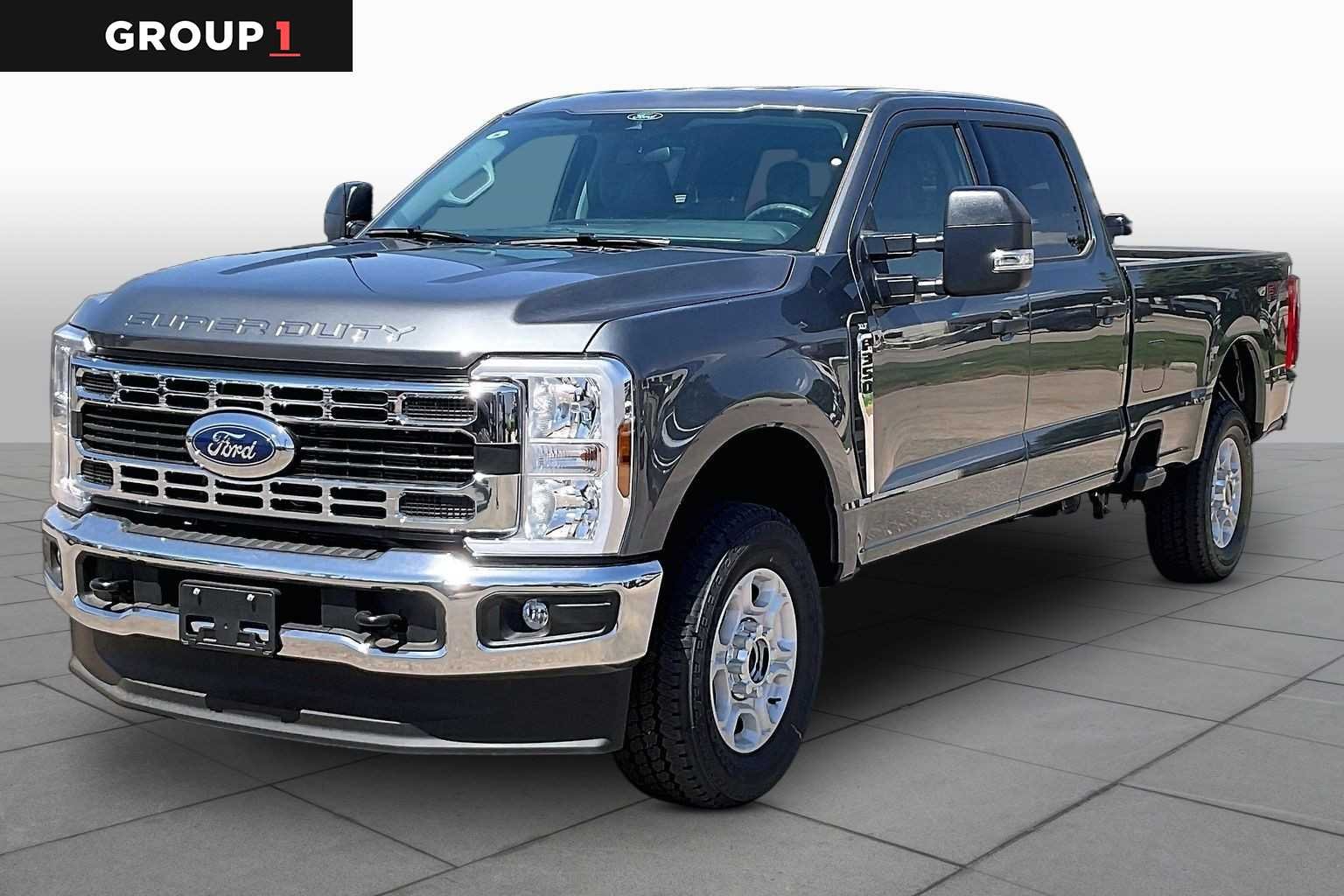 2026 Ford Super Duty F-350® XLT