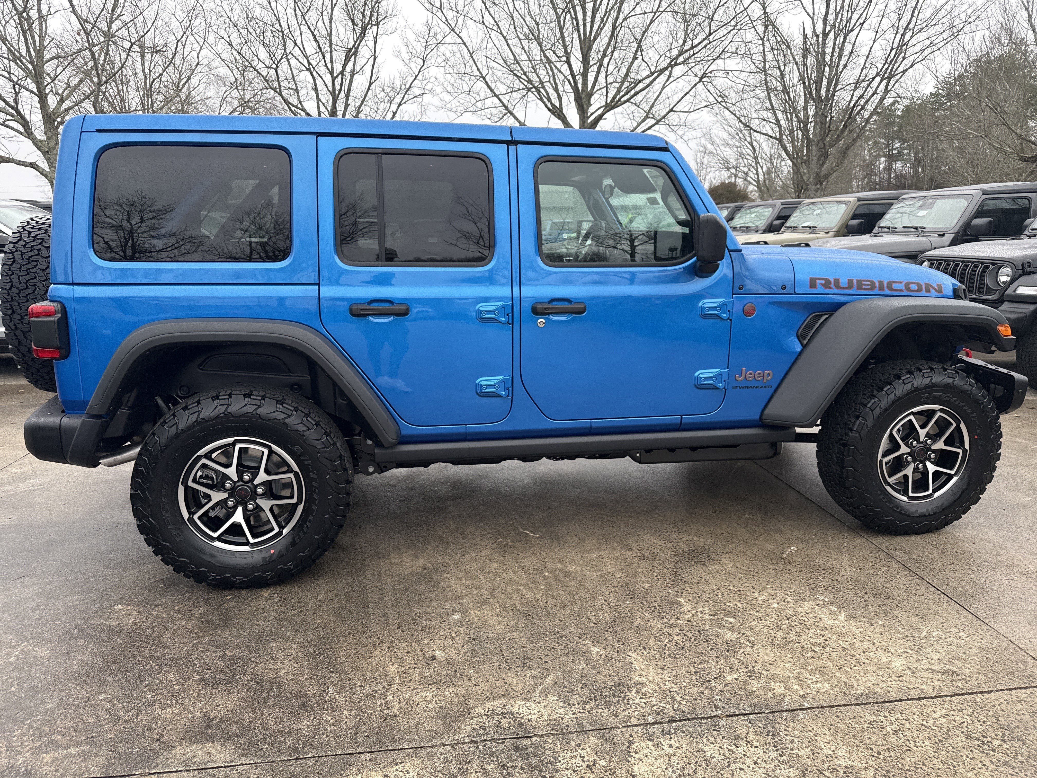 New 2026 Hydro Blue Pearlcoat Jeep  image 8