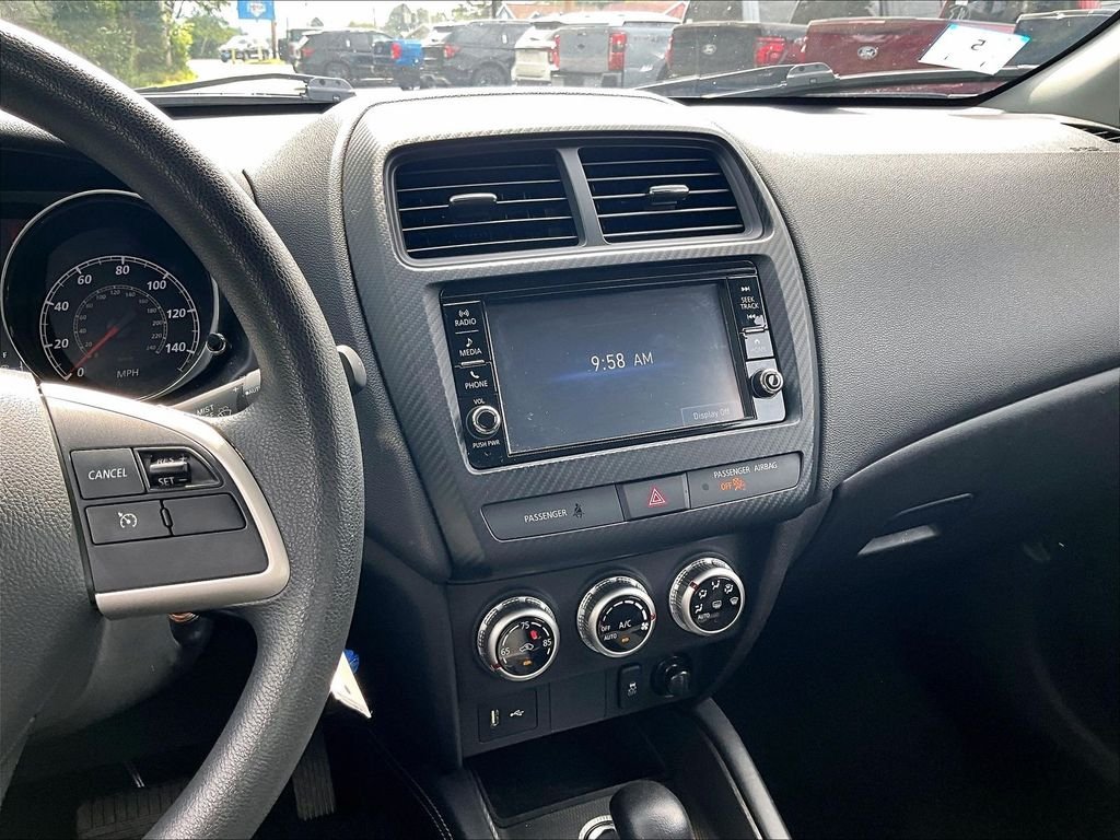 Used 2025 Alloy Silver Metallic Mitsubishi  image 18