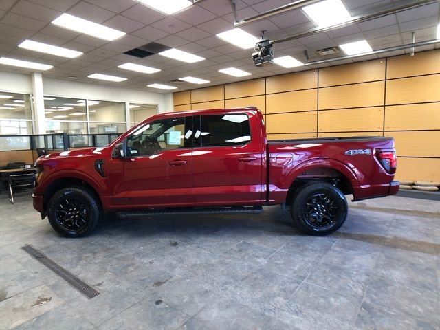 New 2026 Ruby Red Metallic Tinted Clearcoat Ford XLT image 4