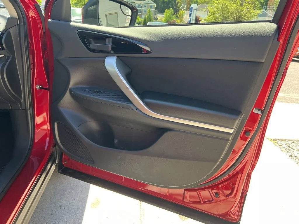 New 2026 Red Mitsubishi ES image 26