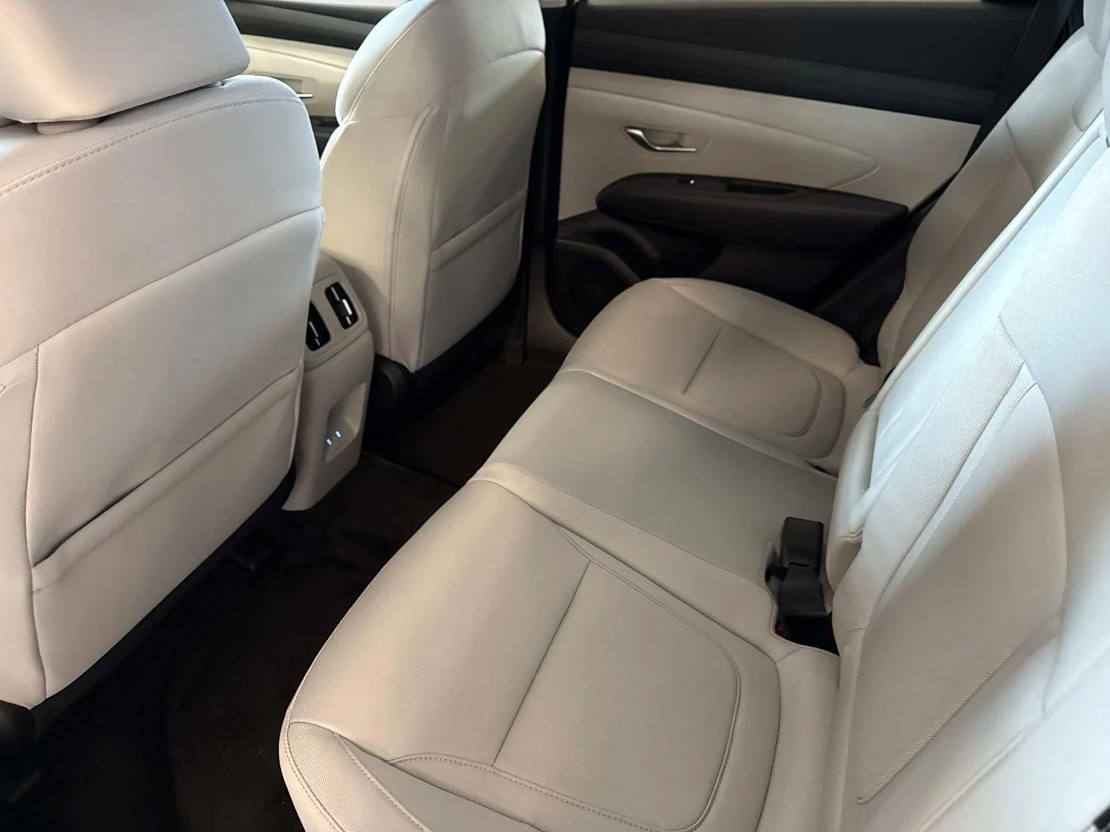 New 2025 Creamy White Pearl Hyundai SEL image 14