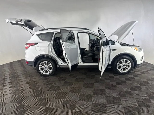 Used 2017 White Ford SE image 13