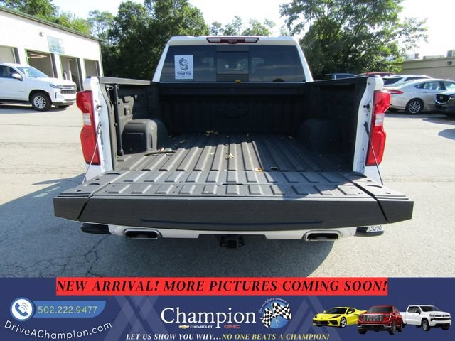 Certified Used 2025 Iridescent Pearl Tricoat Chevrolet High Country image 6