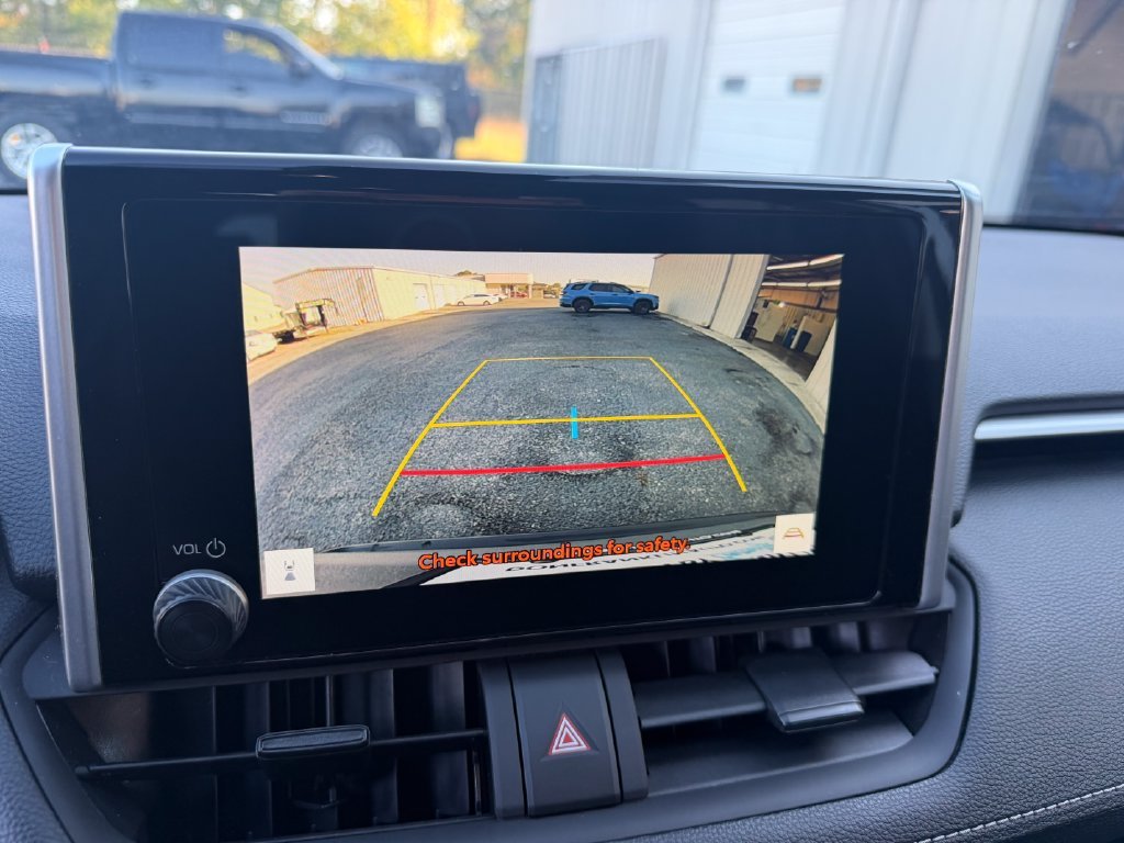 Used 2025 Silver Toyota XLE image 21