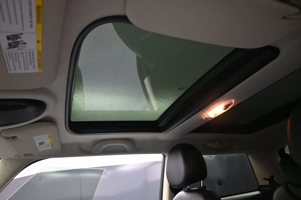Used 2013 Blue MINI Base image 20