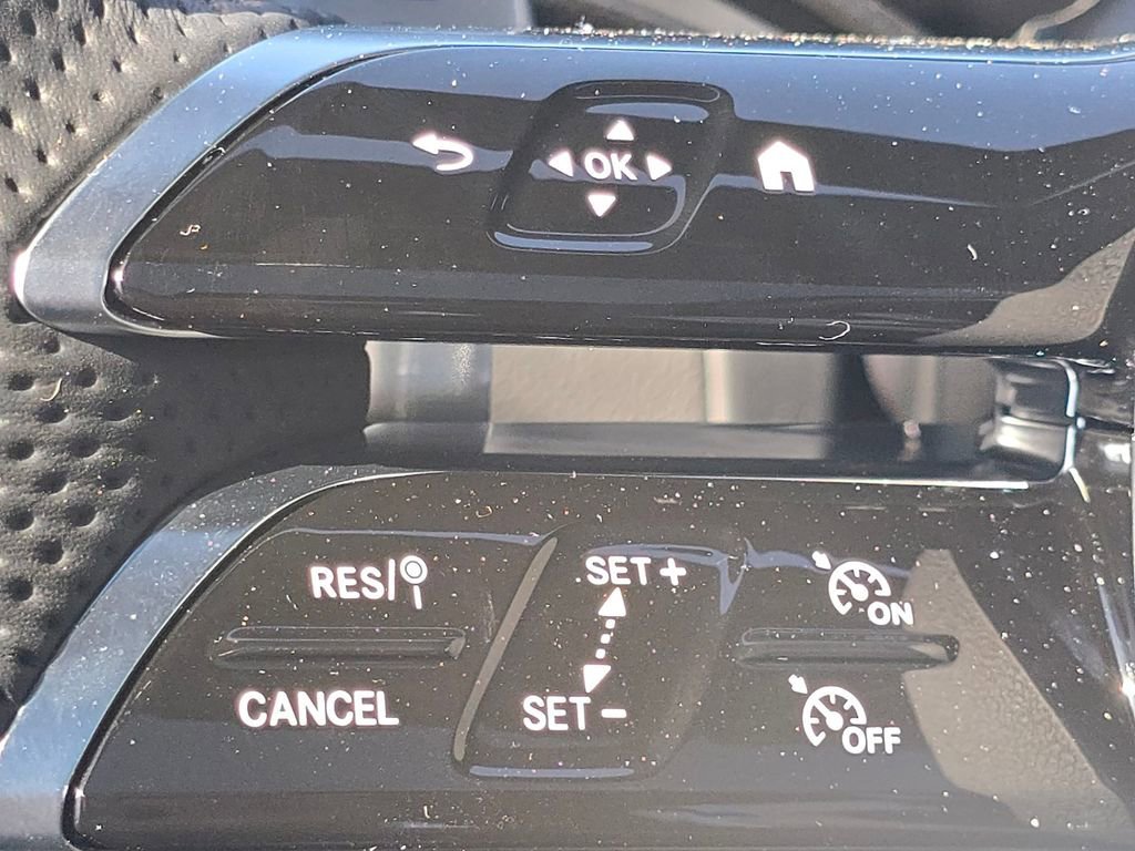 New 2026 Polar White Mercedes-Benz GLC 300 image 73