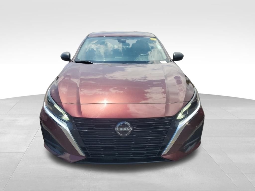 Used 2024 Red Nissan 2.5 SV image 10