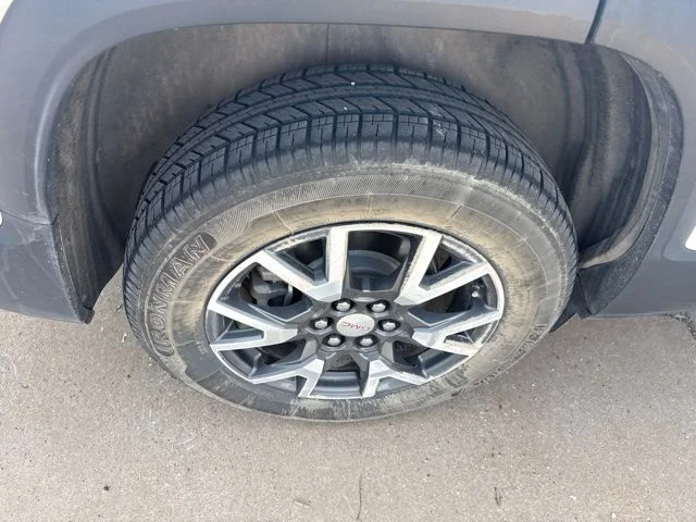 Used 2020 White GMC SLE image 5