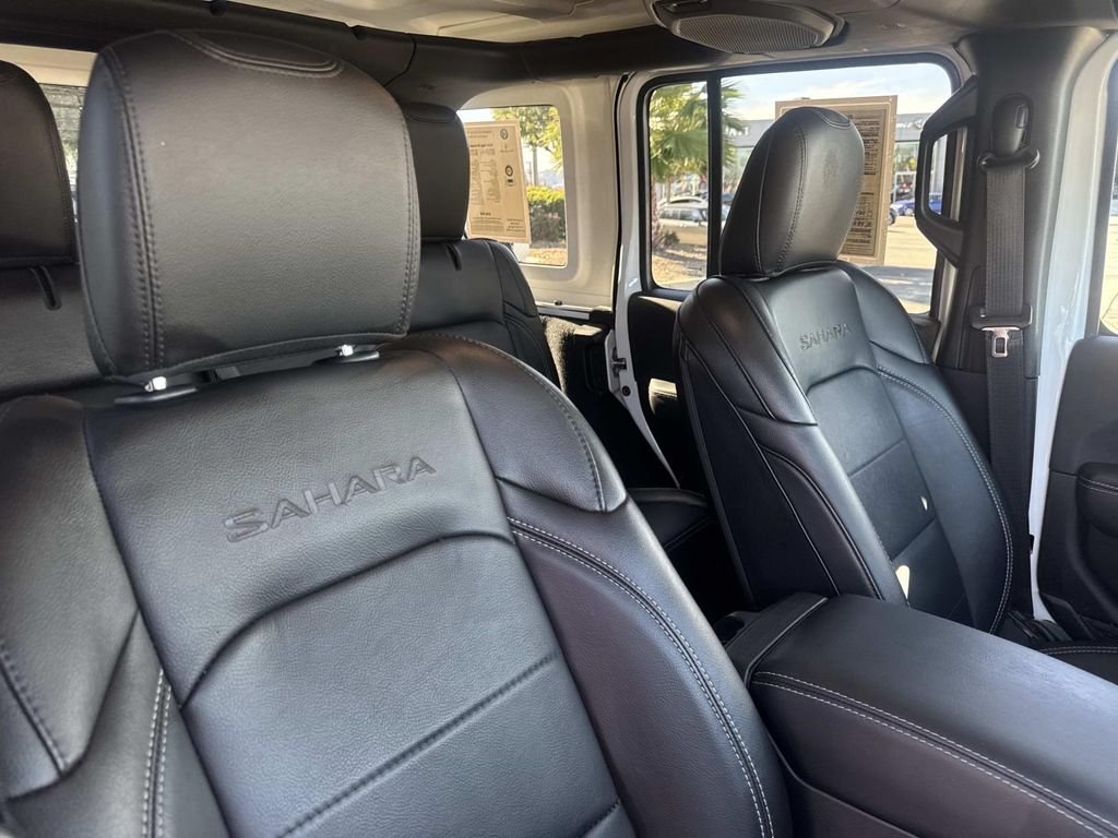 Used 2023 Bright White Clearcoat Jeep Sahara image 28